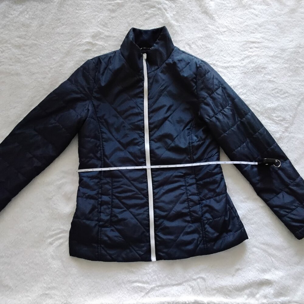 Brand Tommy Hilfiger. Thing coat. Size M.